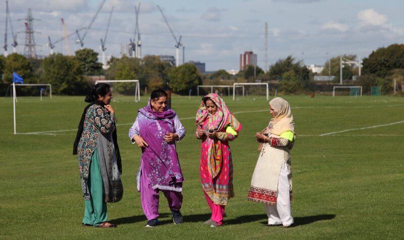 Women in saris - social inclusion projects